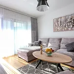Apartamento Perla With Free Parking Zadar