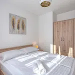 Perla With Free Parking Apartamento *