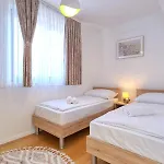 Apartamento Perla With Free Parking Zadar