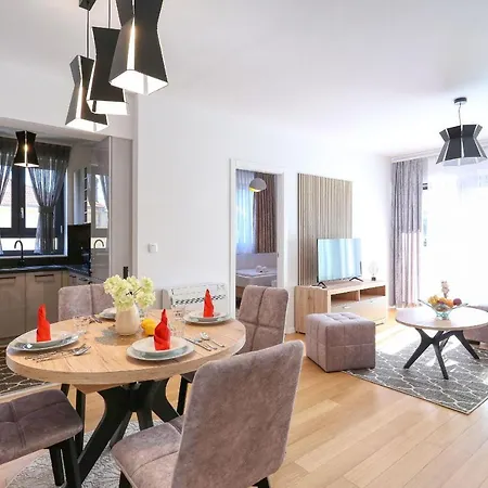 Perla With Free Parking