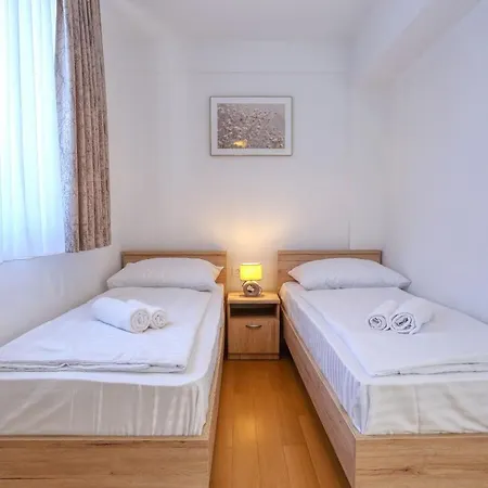 Perla With Free Parking Zadar