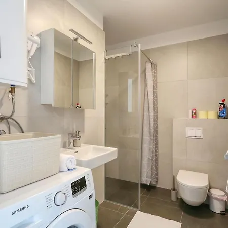 Perla With Free Parking Apartman