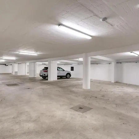 Perla With Free Parking