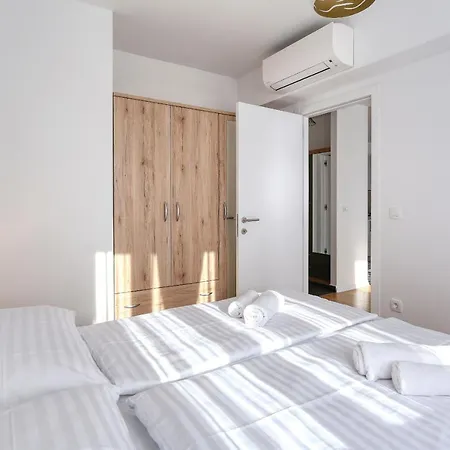 Perla With Free Parking * Zadar