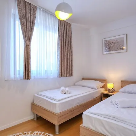 Perla With Free Parking Apartament Zadar
